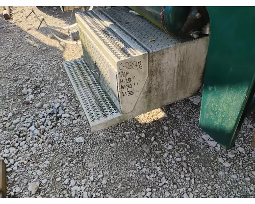 PETERBILT 378 Tool Box