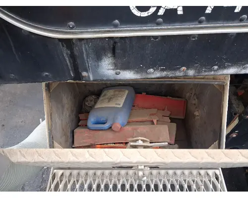 PETERBILT 378 Tool Box