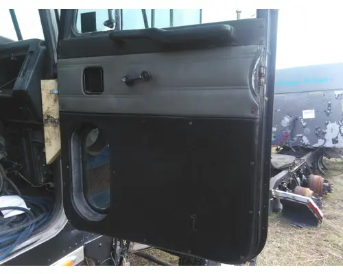 PETERBILT 379 1987-2005 DOOR ASSEMBLY, FRONT