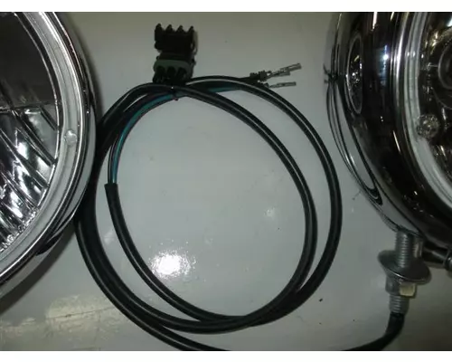 PETERBILT 379 1987-2007 HEADLAMP ASSEMBLY