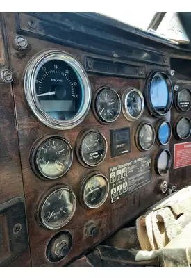 PETERBILT 379 EXHD DASH PANEL