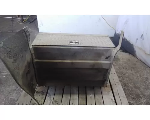 PETERBILT 379 EXHD TOOL BOX