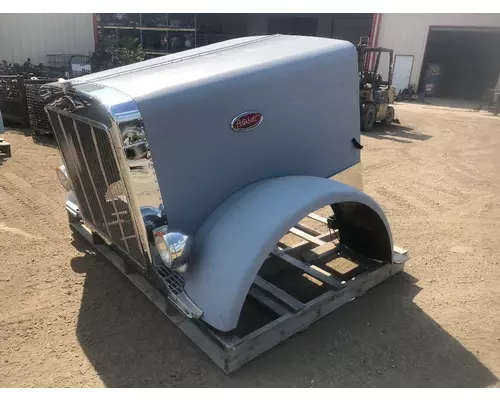 PETERBILT 379 EXT Hood