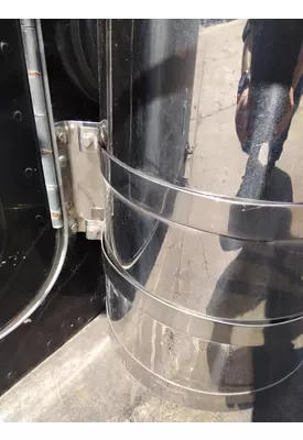 PETERBILT 379 AIR CLEANER BRACKET