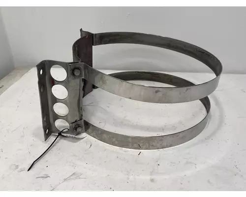 PETERBILT 379 Air Cleaner Bracket