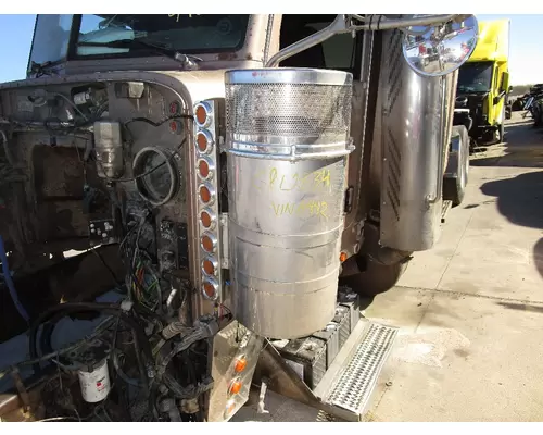 PETERBILT 379 Air Cleaner