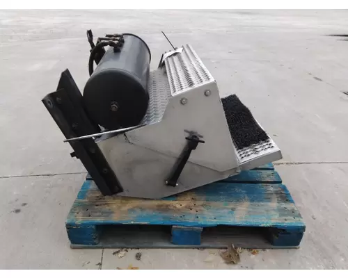 PETERBILT 379 BATTERY BOX