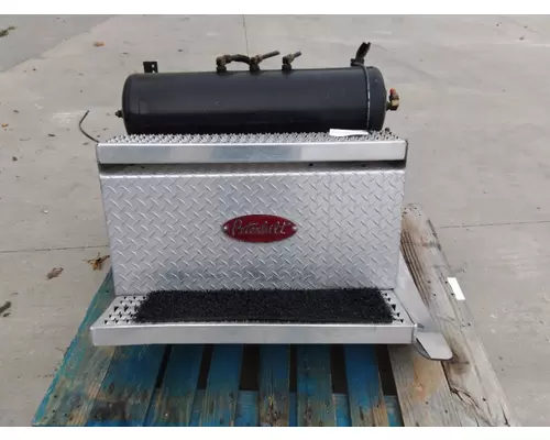 PETERBILT 379 BATTERY BOX