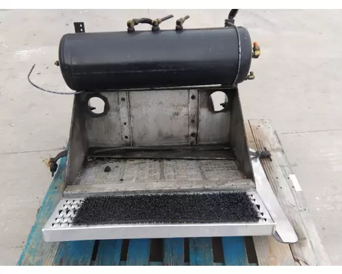 PETERBILT 379 BATTERY BOX