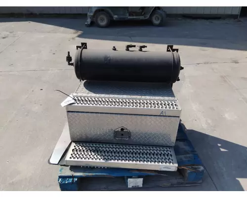 PETERBILT 379 BATTERY BOX