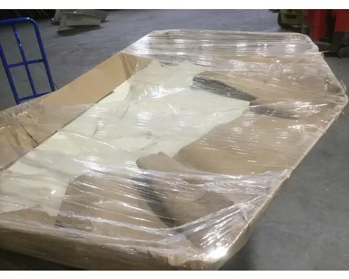 PETERBILT 379 BODY PARTS