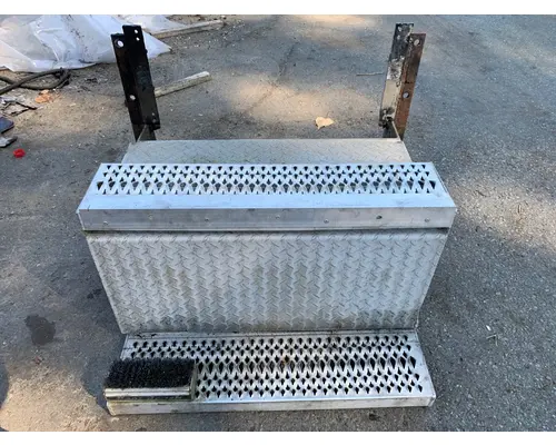 PETERBILT 379 Battery Box