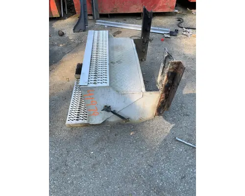 PETERBILT 379 Battery Box