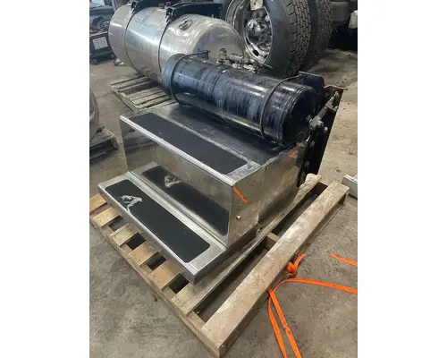 PETERBILT 379 Battery Box