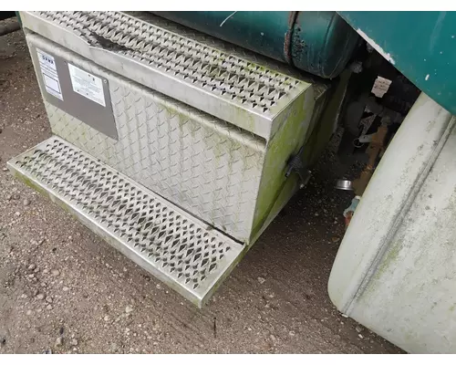 PETERBILT 379 Battery Box