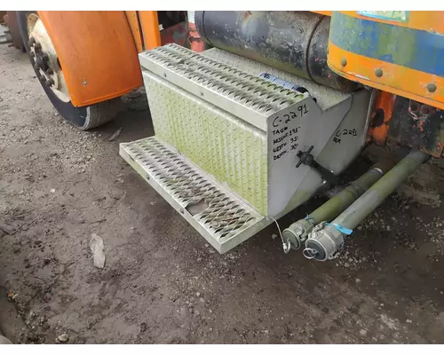 PETERBILT 379 Battery Box