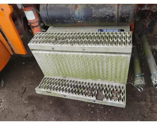 PETERBILT 379 Battery Box