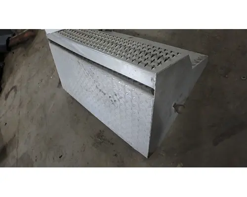 PETERBILT 379 Battery Tray