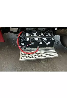 PETERBILT 379 Battery Tray