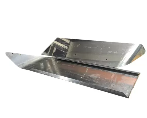 PETERBILT 379 Body Parts, Misc.
