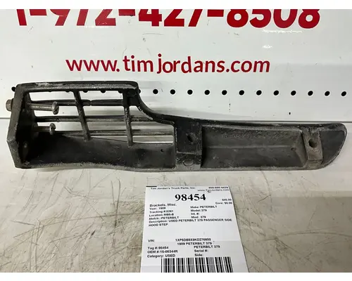 PETERBILT 379 Brackets, Misc.