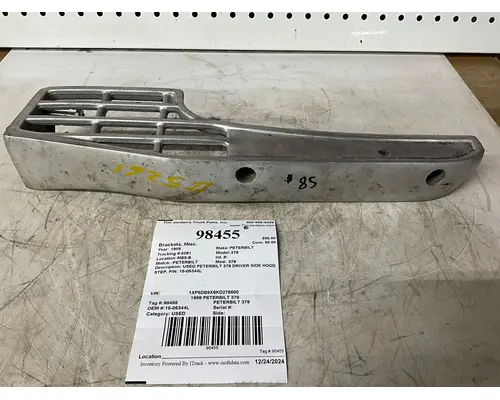 PETERBILT 379 Brackets, Misc.