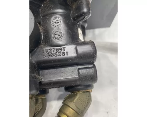 PETERBILT 379 Brake Air Valve