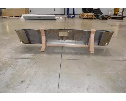 PETERBILT 379 Bumper Assembly, Front