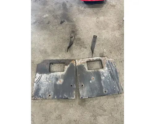 PETERBILT 379 Bumper Assembly, Front