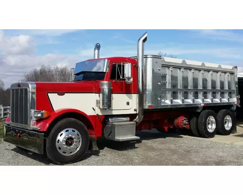 PETERBILT 379 CAB CLIP