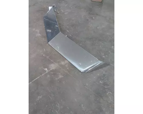 PETERBILT 379 CAB CLIP