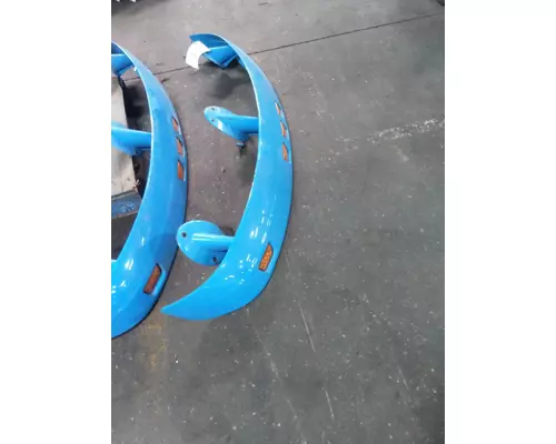 PETERBILT 379 CAB CLIP