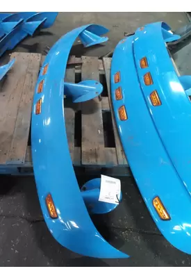 PETERBILT 379 CAB CLIP