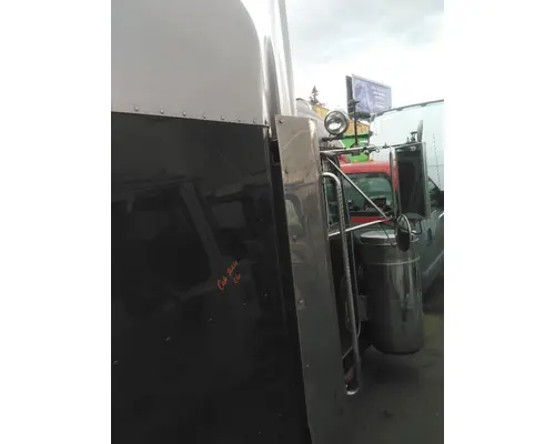 PETERBILT 379 CAB