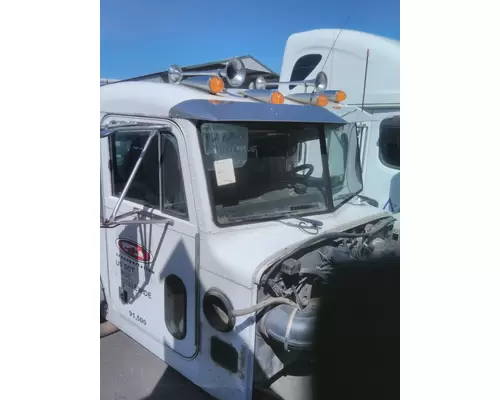PETERBILT 379 CAB