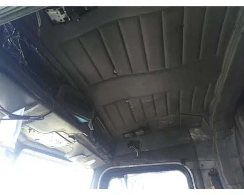PETERBILT 379 CAB