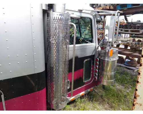 PETERBILT 379 CAB