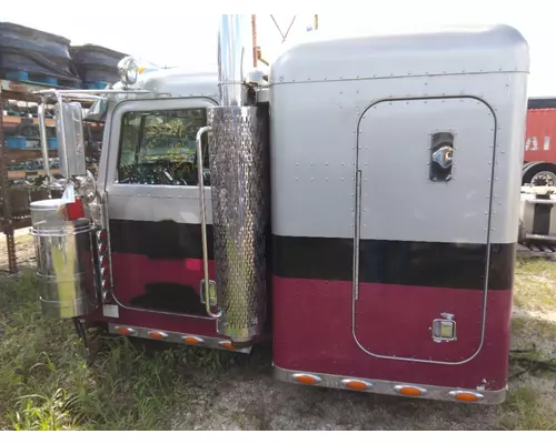 PETERBILT 379 CAB