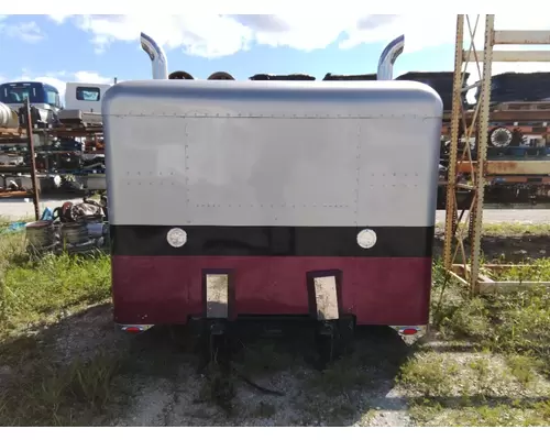 PETERBILT 379 CAB