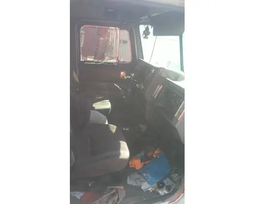 PETERBILT 379 CAB