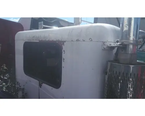 PETERBILT 379 CAB