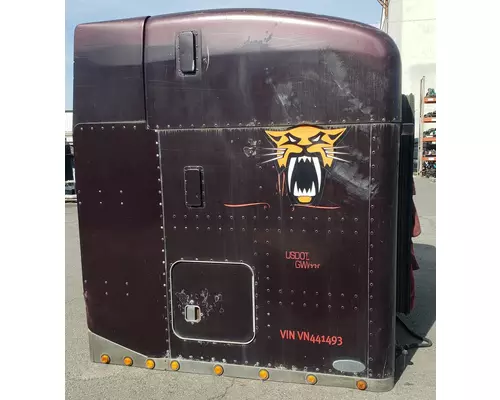 PETERBILT 379 Cab Back Panel