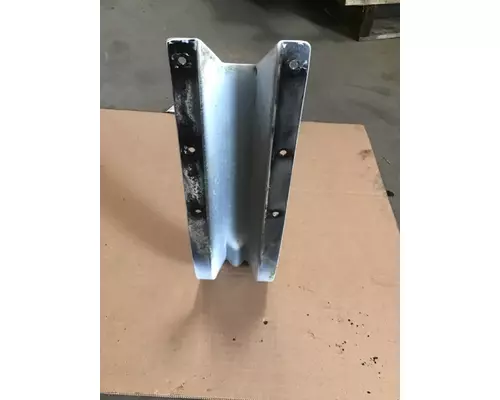 PETERBILT 379 Cab Extender Bracket