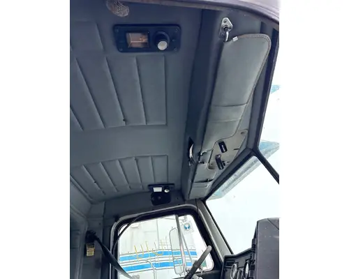 PETERBILT 379 Cab Mount