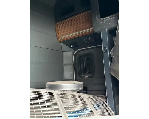 PETERBILT 379 Cab Mount