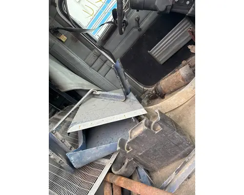 PETERBILT 379 Cab Mount