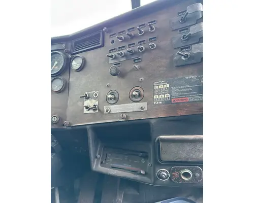 PETERBILT 379 Cab Mount