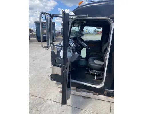 PETERBILT 379 Cab