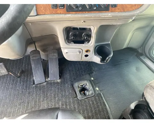 PETERBILT 379 Cab