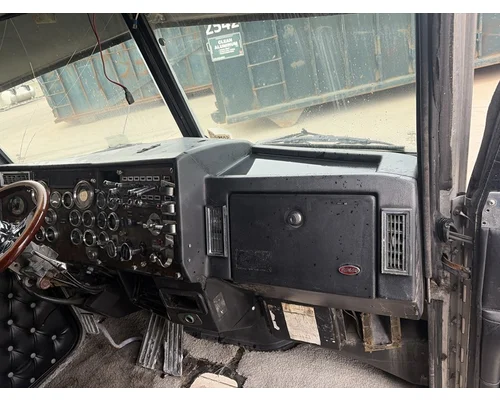 PETERBILT 379 Cab